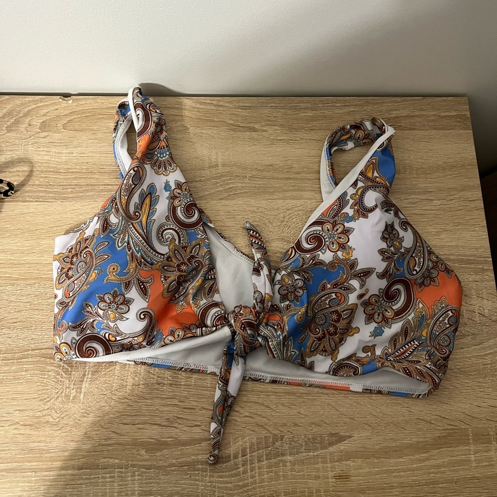 Tie swim top